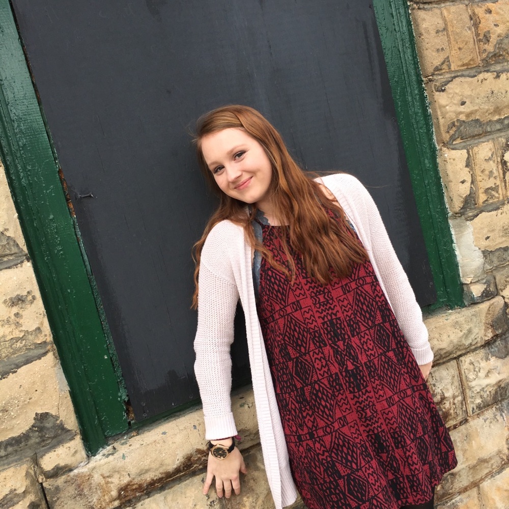 Meet your Posher, Lauren